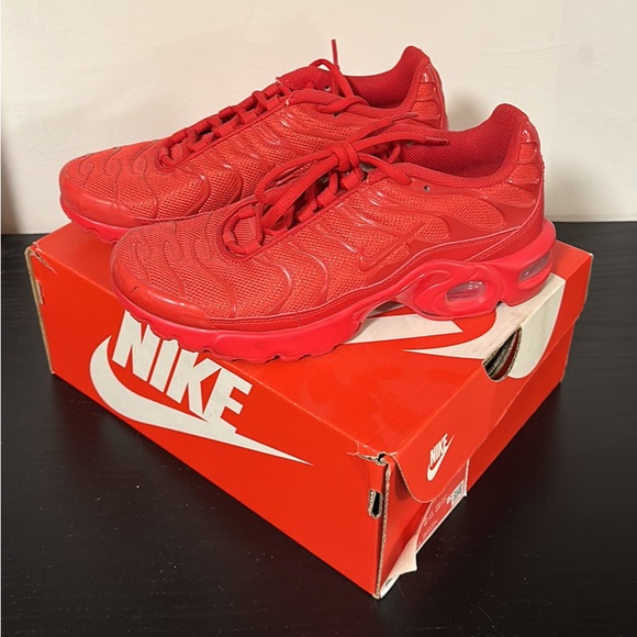 red nike airmax plus 5y - Picture 3 of 4